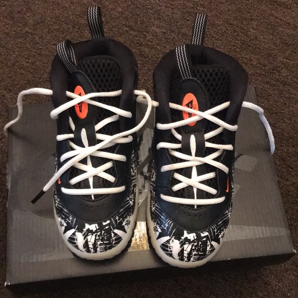 Hi. Im selling my toddler foamposites sizes from 9c and 10c - Picture 6 of 12